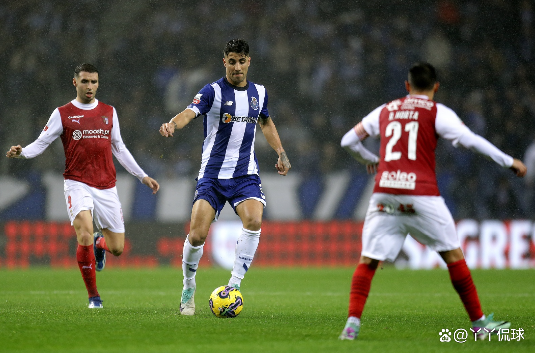 葡超精彩：波尔图客场逆转布拉加，保持领先优势的简单介绍