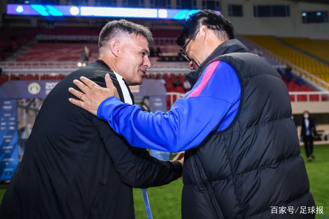 包含汉堡战平对手，难以扭转颓势的词条