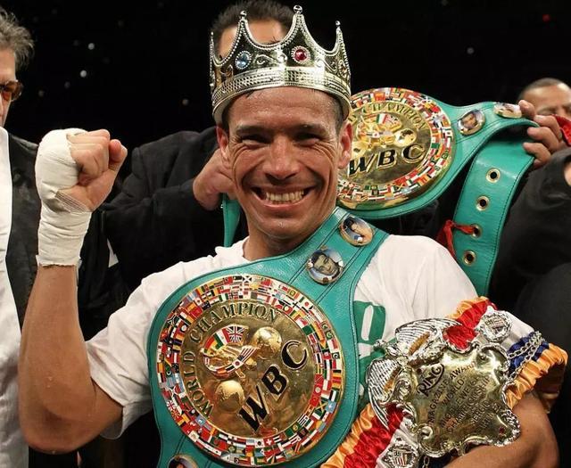 阿根廷击败墨西哥获得拳击银牌