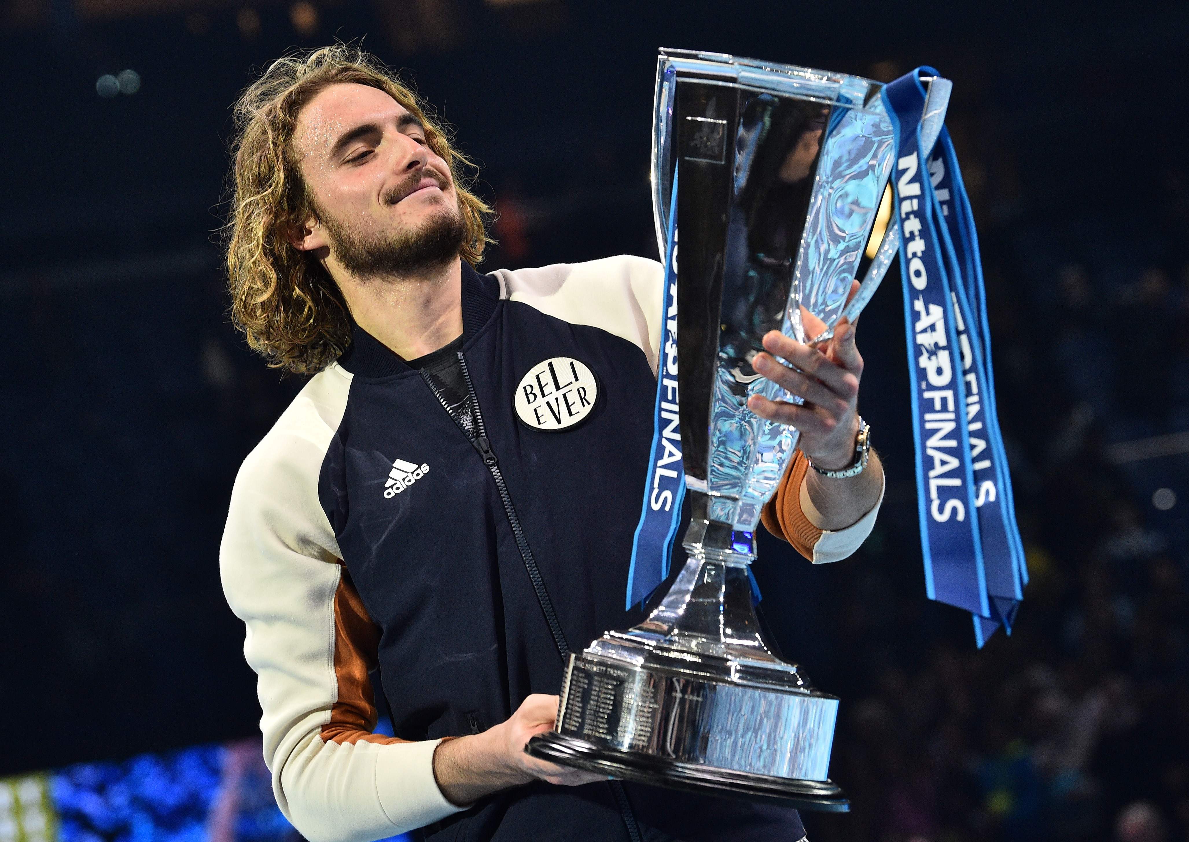 包含联合杯横扫澳网，西西帕斯刷新纪录的词条