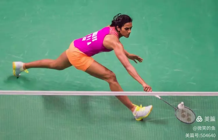 包含印度羽毛球队爆冷丹麦羽毛球队，马琳三分雨点燃全场的词条