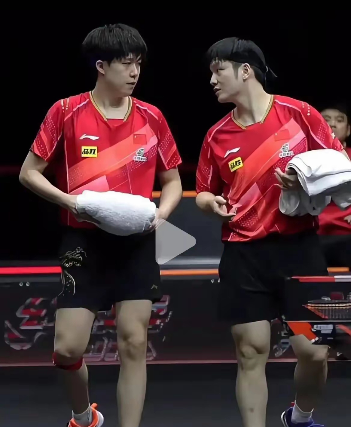 包含中国乒乓球队碾压韩国乒乓球队,樊振东制霸全场的词条 包含中国乒乓球队碾压韩国乒乓球队,樊振东制霸全场的词条