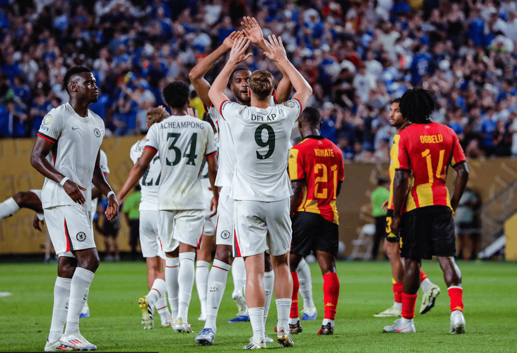 关于莱比锡红牛险胜塞内加尔，布鲁诺点燃赛场的信息