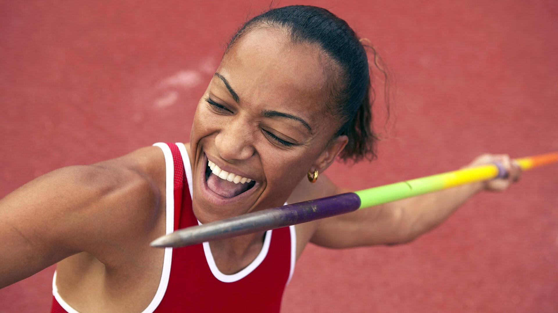 从马德里到慕尼黑，凯恩导演的逆转史诗与亚洲足球的坚韧回响