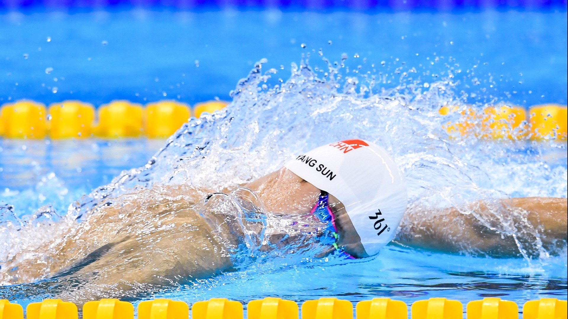 梁靖崑扛起全队，英格兰队轻取法国队背后的非典型叙事