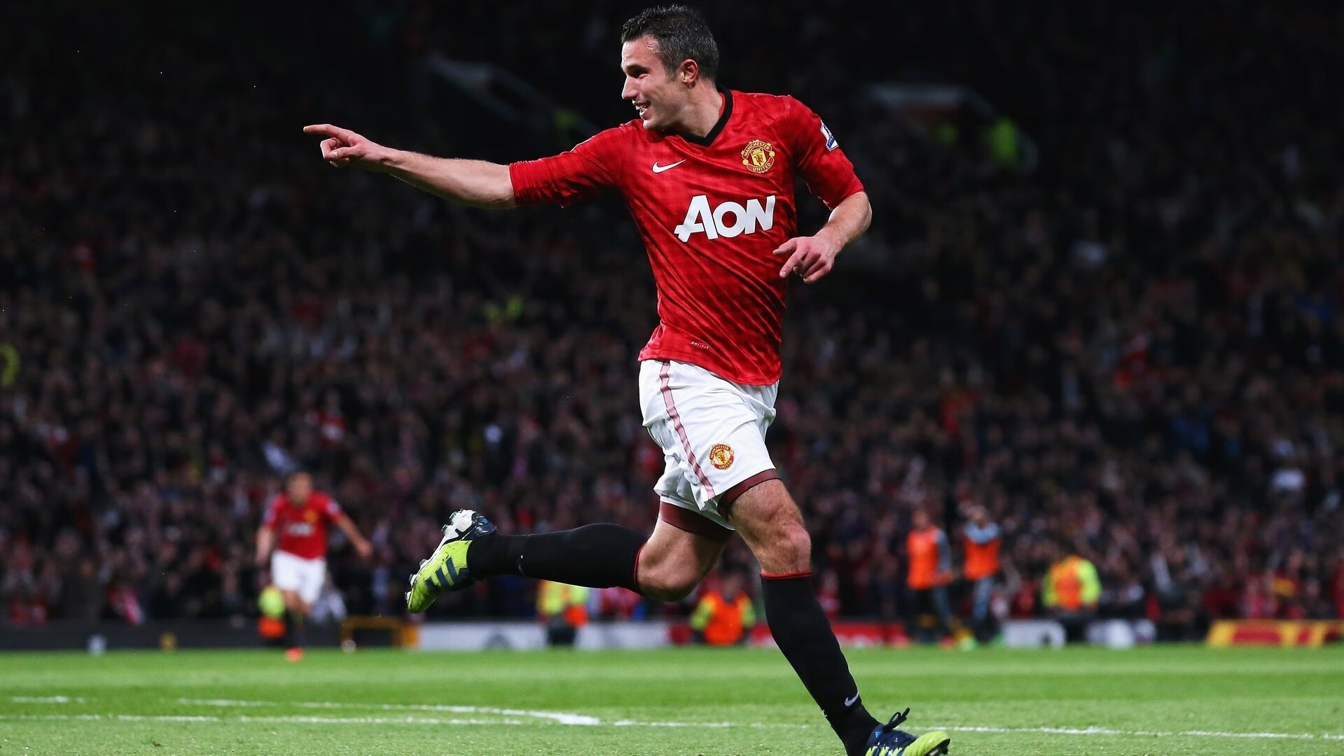 若日尼奥导演中场革命，委内瑞拉式防守绞杀让曼联窒息